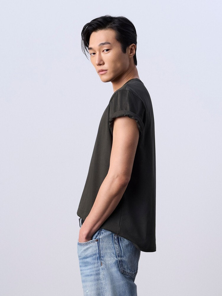 カルバンクライン ジョングク CKJK モノロゴ Tシャツ ブラック 黒 XS Tシャツ - モノロゴTシャツ | カルバン・クライン 公式オンラインストア