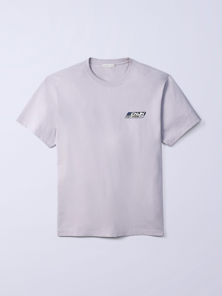 Tシャツ - ロゴバッジ リラックスTシャツ | カルバン・クライン 公式