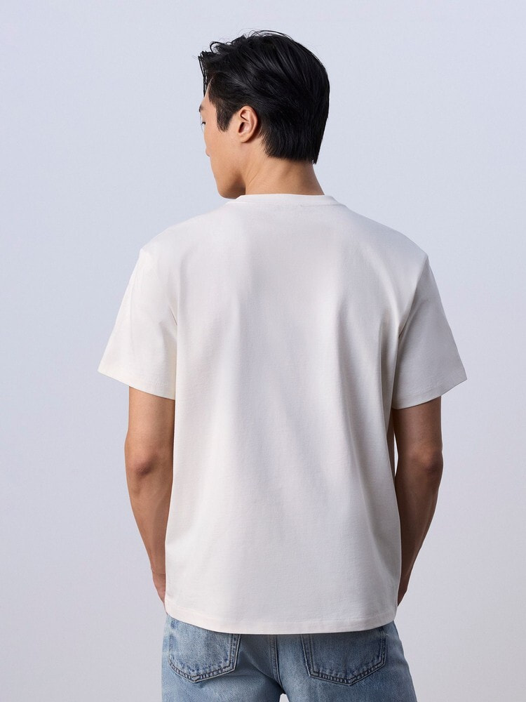 Tシャツ - ロゴバッジ リラックスTシャツ | カルバン・クライン 公式