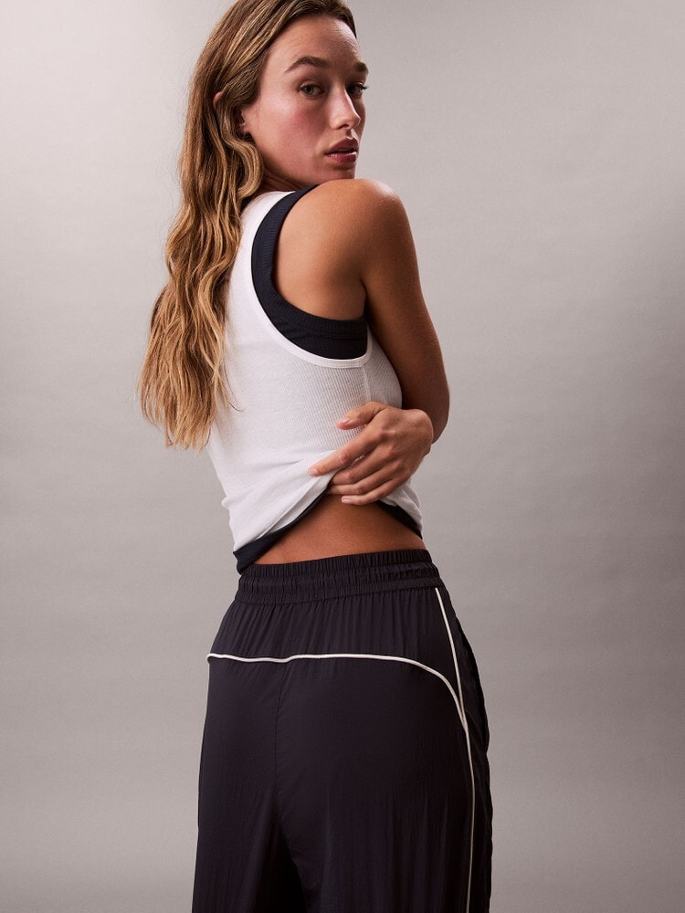 商品一覧 | カルバン・クライン 公式オンラインストア