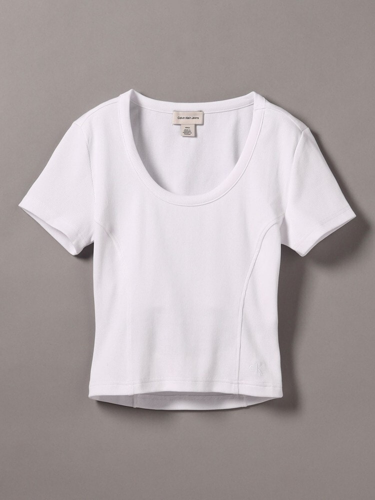 Tシャツ - オープンバッククロップドTシャツ | カルバン