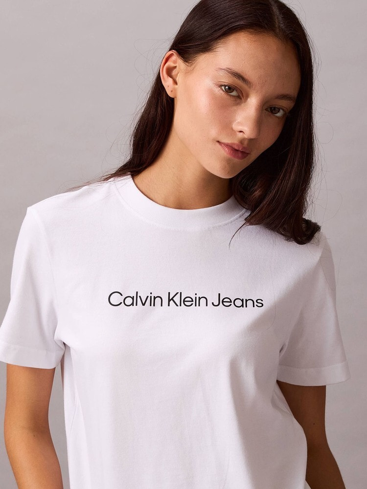 Tシャツ - インスティテューショナルロゴクラシックTシャツ | カルバン