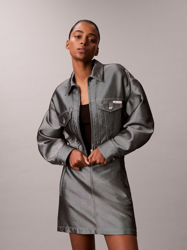 Denim on Display | アパレル | ウィメンズ | カルバン・クライン 公式