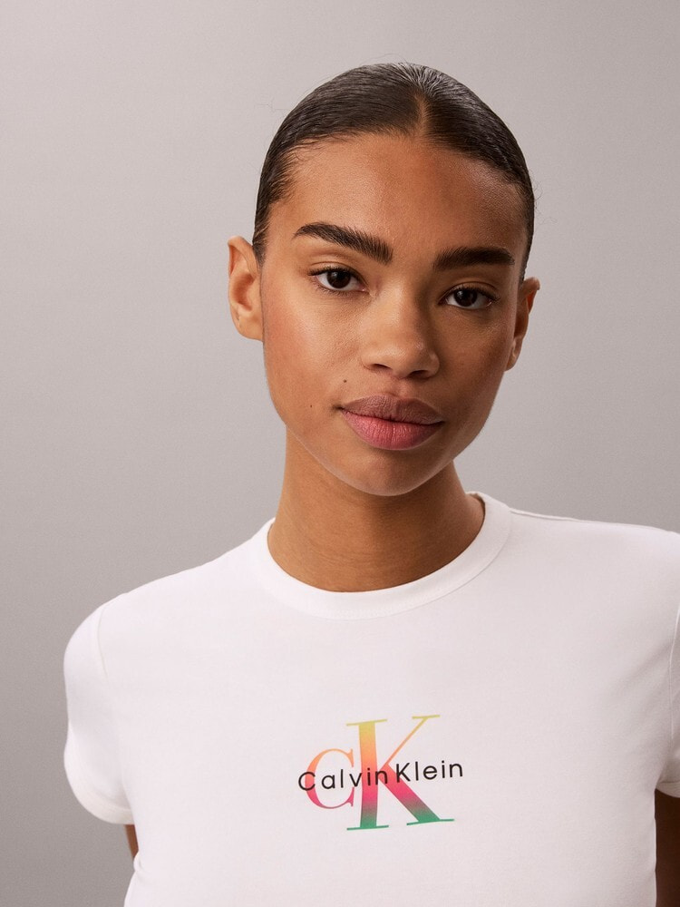 Tシャツ - PrideベビーTシャツ | カルバン・クライン 公式オンラインストア
