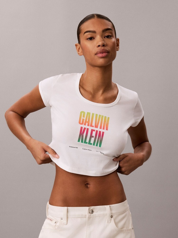 Tシャツ - PrideスリムスクープTシャツ | カルバン・クライン 公式