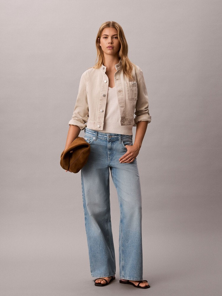 Denim on Display | アパレル | ウィメンズ | カルバン・クライン 公式