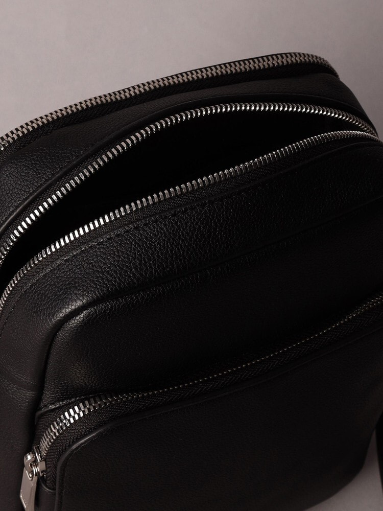 ★関税込★ ★クロスバッグ カルバンクライ.ン★BAG 楽天市場】Calvin Klein カルバンクライン ショルダーバッグ CK