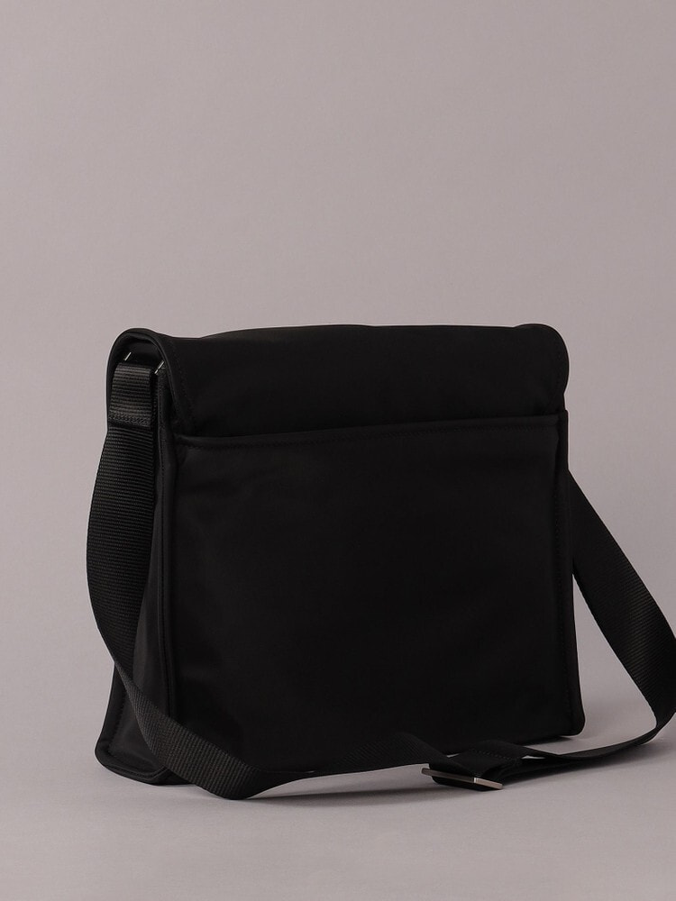 商品一覧 | カルバン・クライン 公式オンラインストア