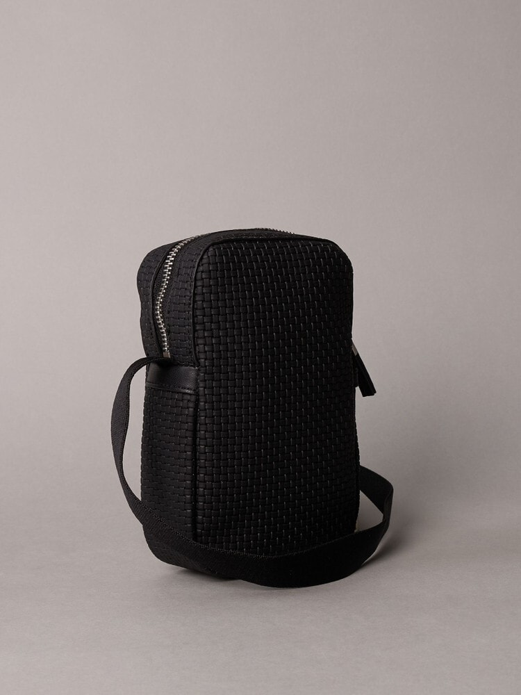 ウィメンズ | バッグ＆バッグパック | カルバン クライン 公式