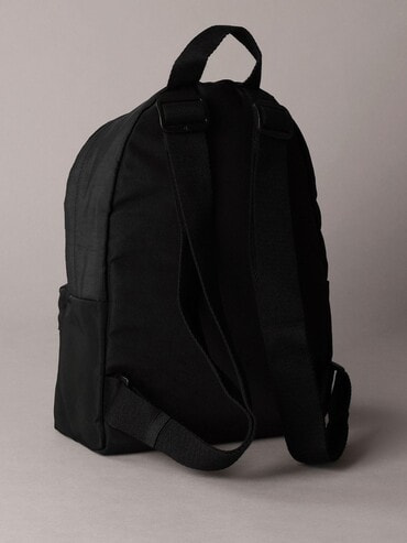 リュック - スモールラウンドバックパック | カルバン・クライン 公式