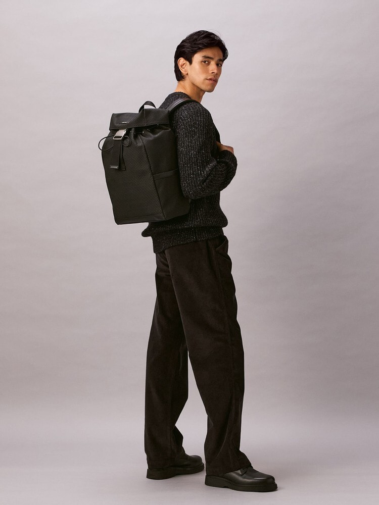 【完売モデル】   バックパック カルバンクライン 大容量 メンズ | バックパック | カルバン・クライン 公式オンラインストア