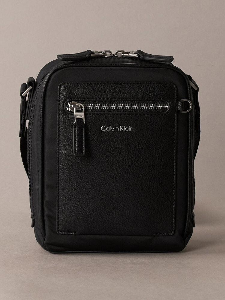 Men's Accessories | メンズ | カルバン・クライン 公式オンラインストア