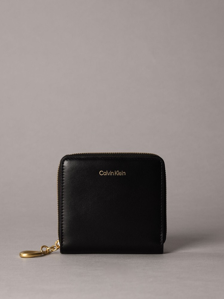 財布 - スクエアジップアラウンドウォレット | カルバン・クライン