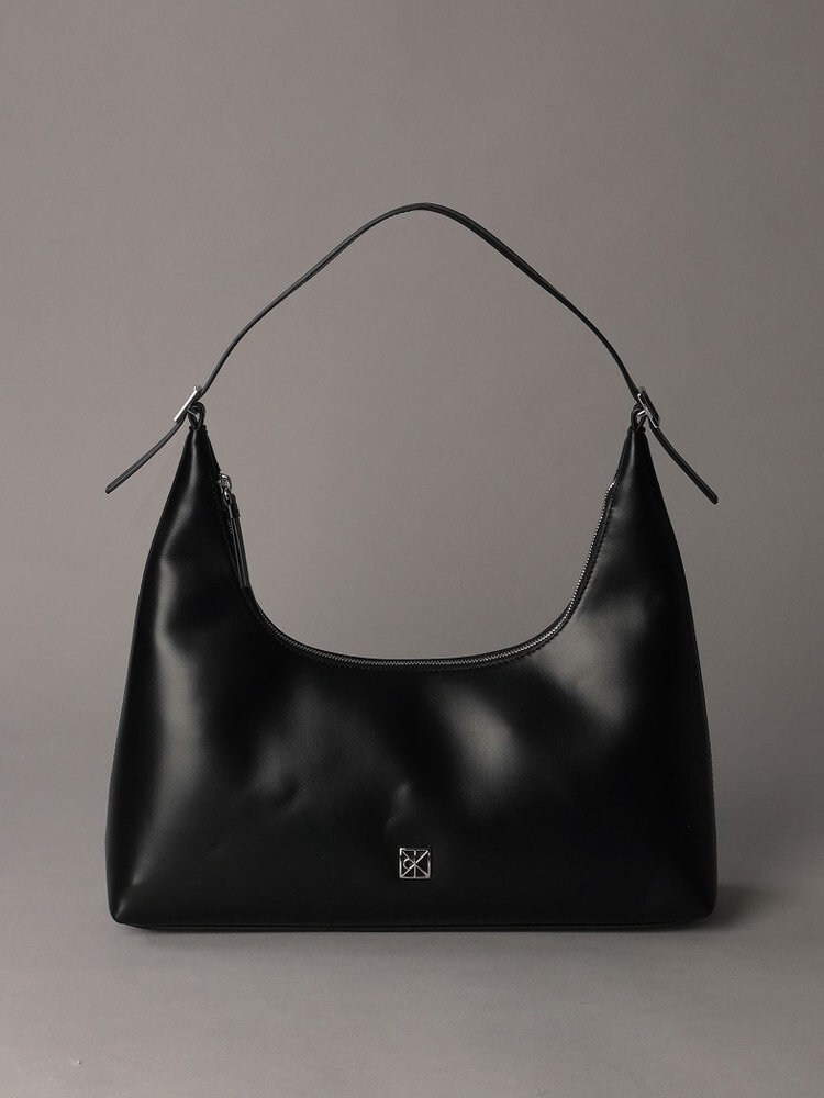 クロスボディバッグ - エンブレムレザーショルダーバッグ | カルバン