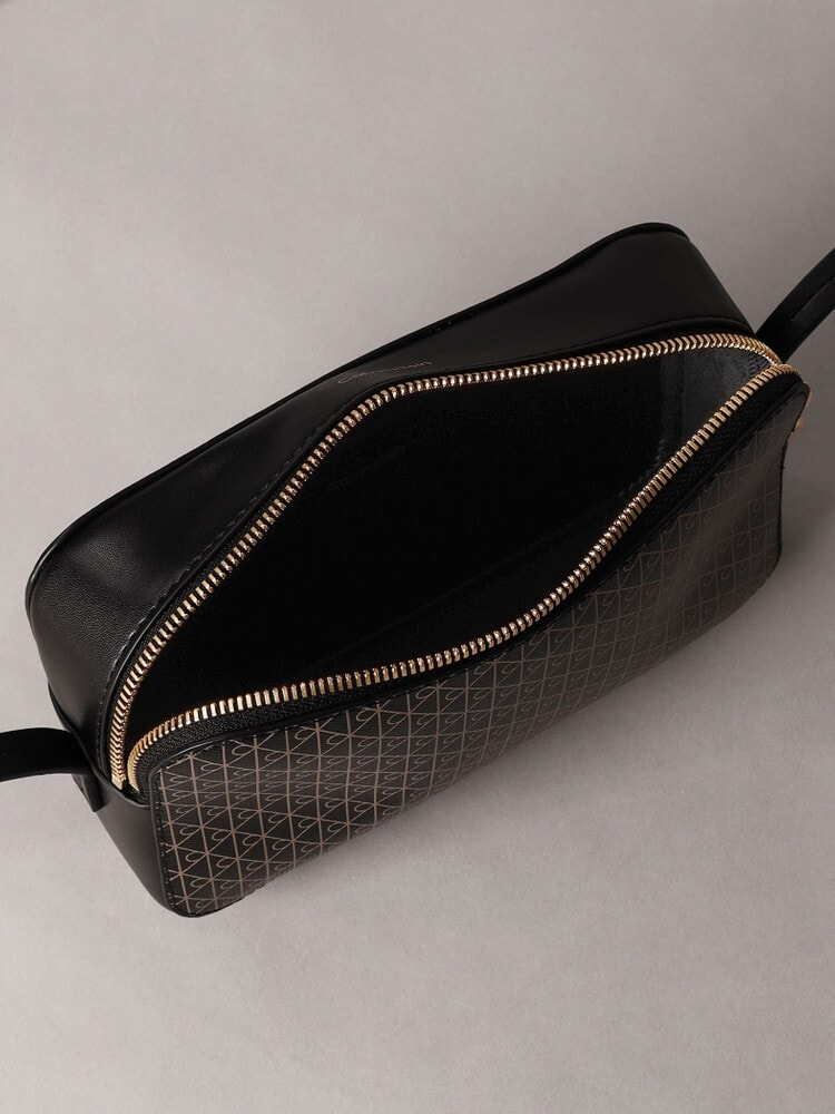 クロスボディバッグ - エンブレムカメラバッグ | カルバン