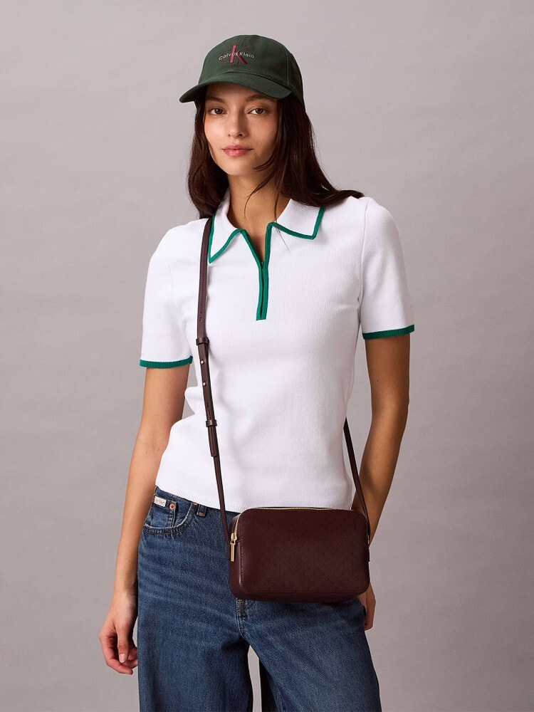 クロスボディバッグ - エンブレムカメラバッグ | カルバン