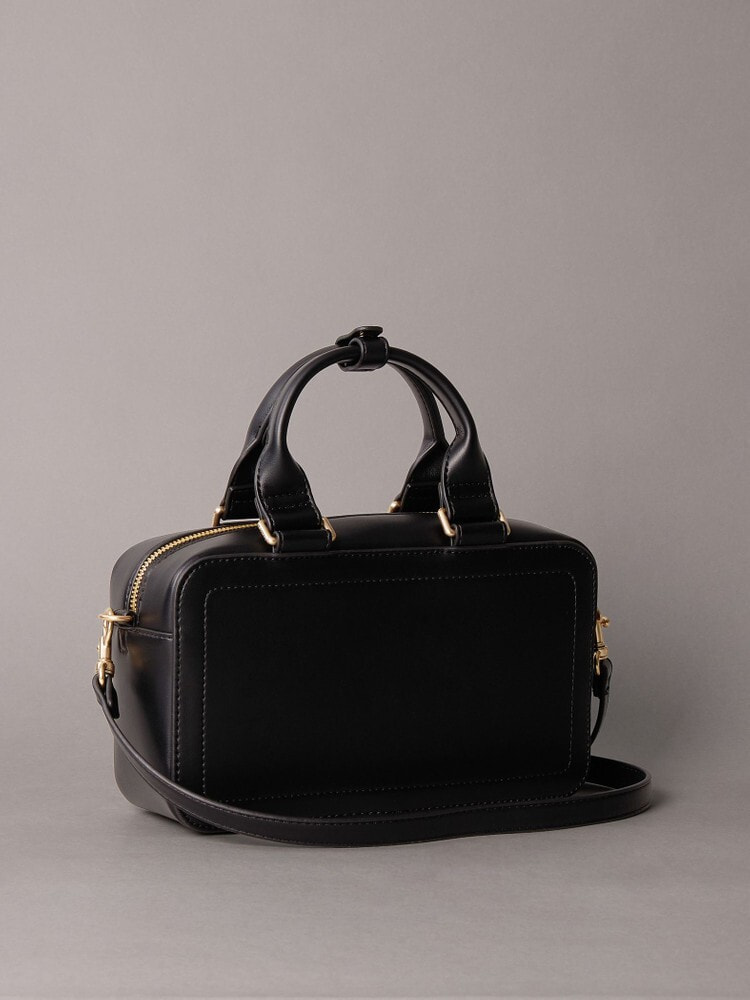 Women's Accessories | ウィメンズ | カルバン・クライン 公式