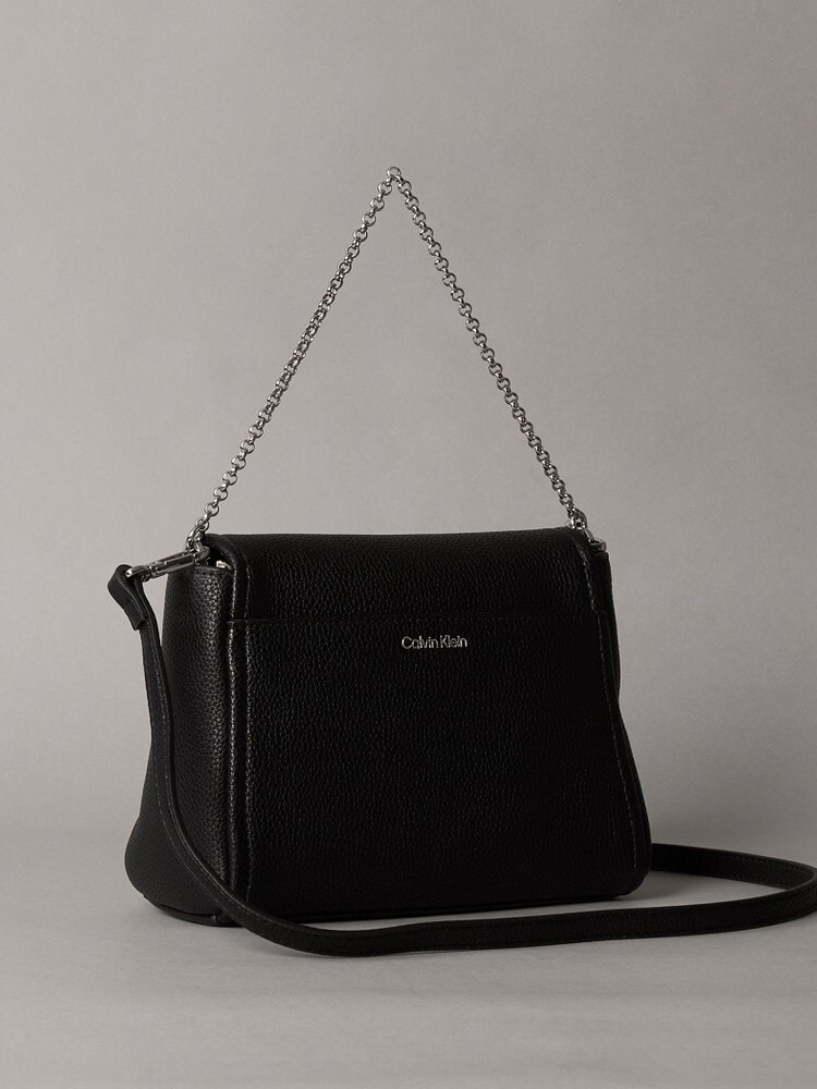 ウィメンズ | バッグ＆バッグパック | カルバン クライン 公式