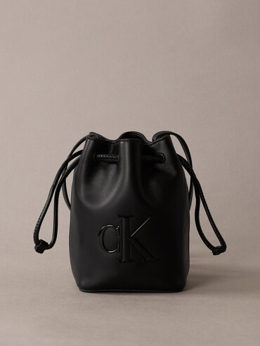 [新品・未使用] カルバンクライン クロスボディバッグ クロスボディバッグ - CKショルダーバッグ | カルバン・クライン 公式