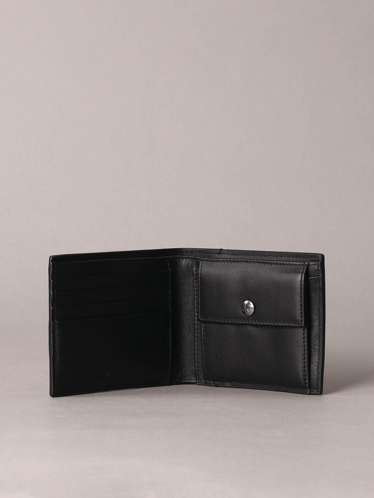 Women's Accessories | ウィメンズ | カルバン・クライン 公式