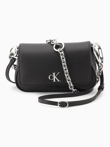 ショルダーバッグ - ミニマルモノグラムフラップショルダーバッグ