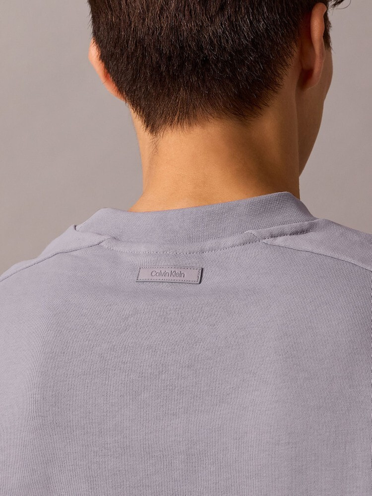 メンズ | Tシャツ | カルバン クライン 公式オンラインストア