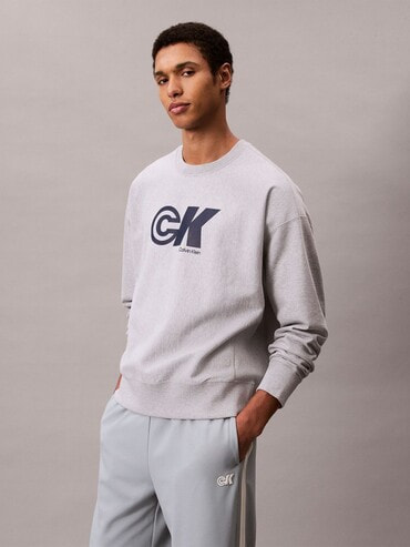 カルバンクライン レギュラーCKバッジクルーネックトレーナー Calvin Klein/カルバン クライン】レギュラーCKバッジクルー