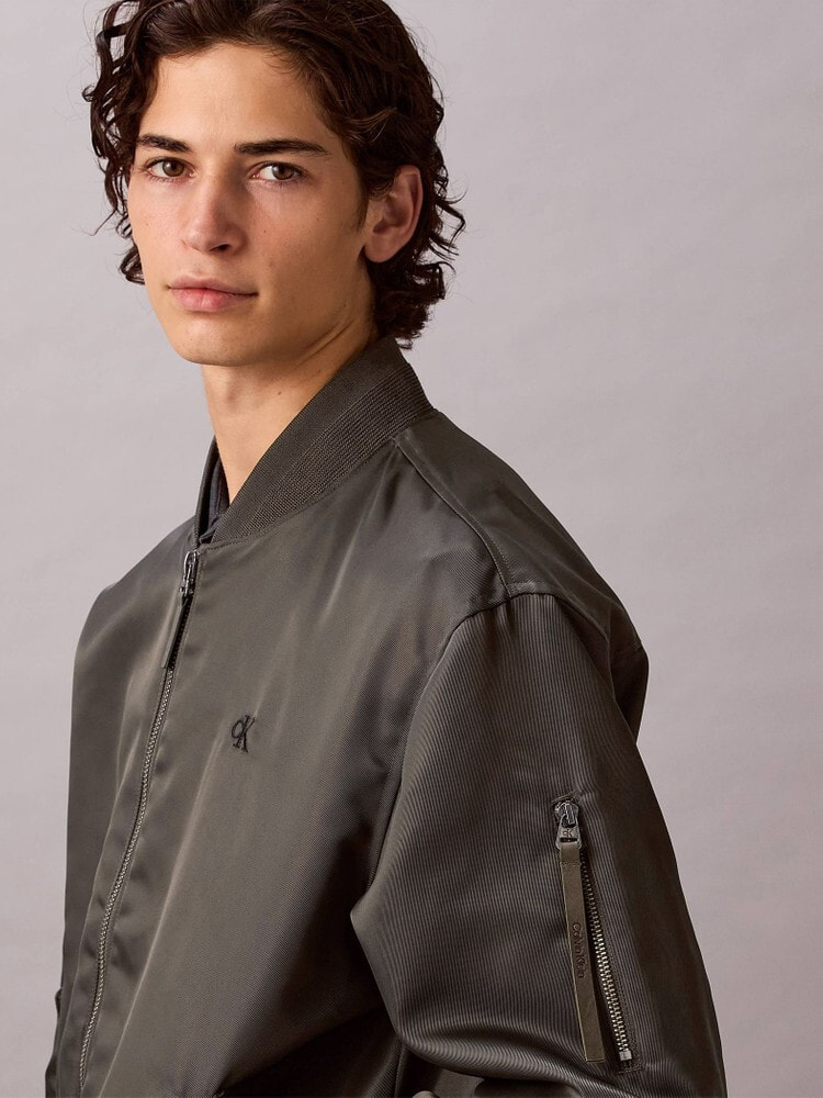 ボンバージャケット - ナイロンボンバージャケット | カルバン