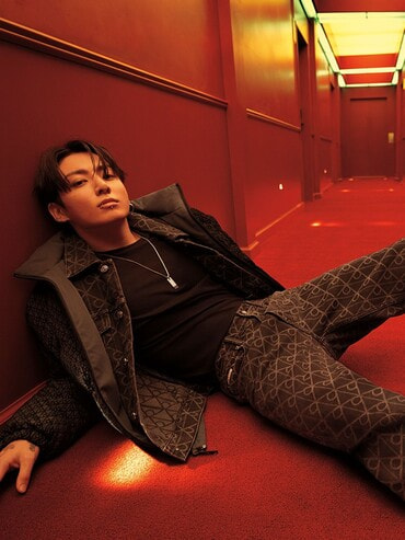 残①新品(ct110)カルバンクライン (メンズL) DrakGrey【ジョガーパンツ/高品質スウェット地】 縦ロゴCalvin Klein◇きめ細やかな裏起毛使用 ボクサーパンツ（サイズ（S⁄M⁄L）L・ブランドカルバン