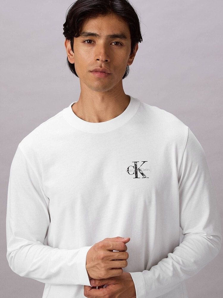 長袖Tシャツ - ディストレスモノグラムバックグラフィックTシャツ