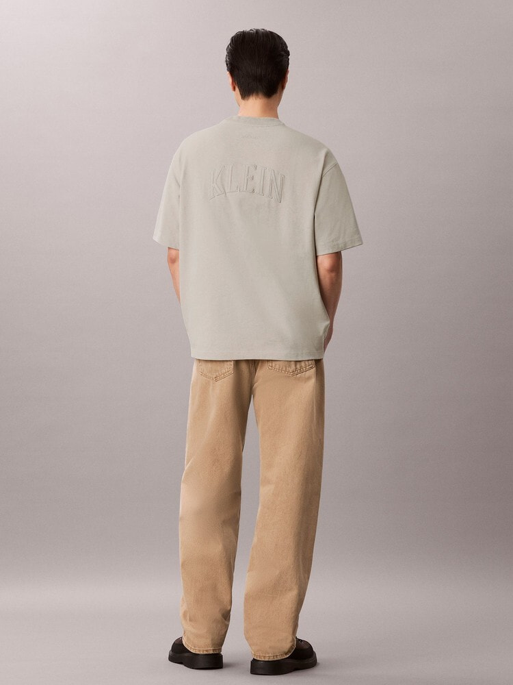 Tシャツ - リラックスフィットロゴアーチTシャツ 13