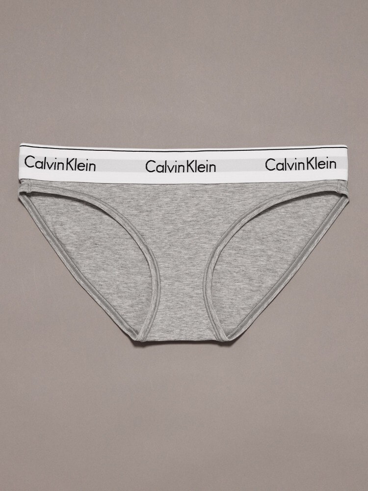 折り財布Calvin Klein