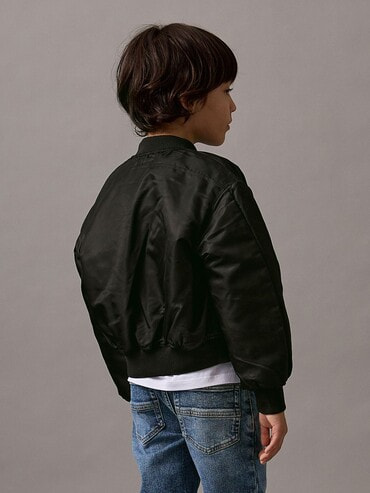 公式オンラインストア限定商品】キッズ - パデッドボクシー 公式オンラインストア限定商品】キッズ - パデッドボクシー