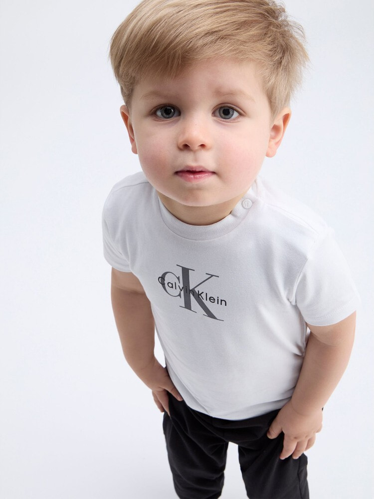 商品一覧 | カルバン・クライン 公式オンラインストア