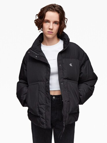 Calvin Klein Outerwear Collection | STORIES | カルバン・クライン ...