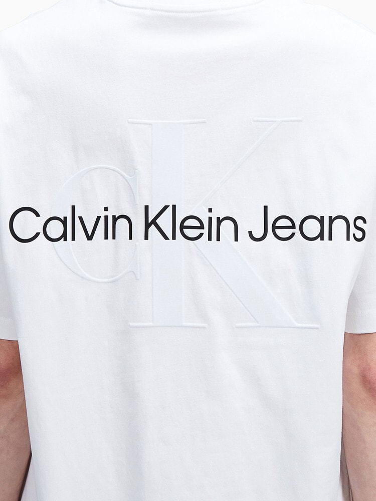 限定セール！】 ◇Calbin Klein ユニセックスエンボスロゴTシャツ