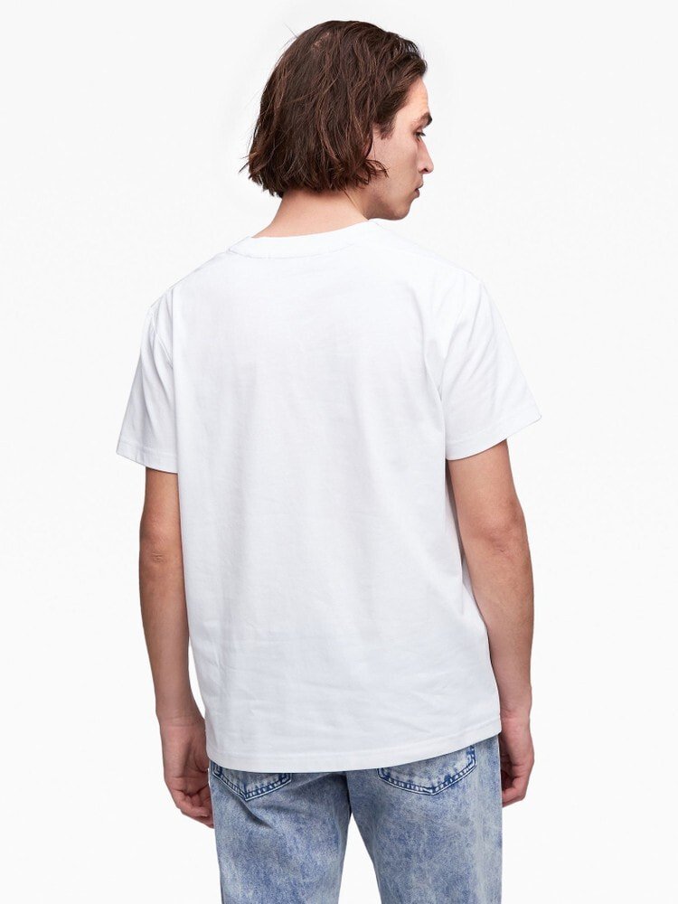 ユニセックスレギュラーフィットTシャツ | カルバン・クライン 公式