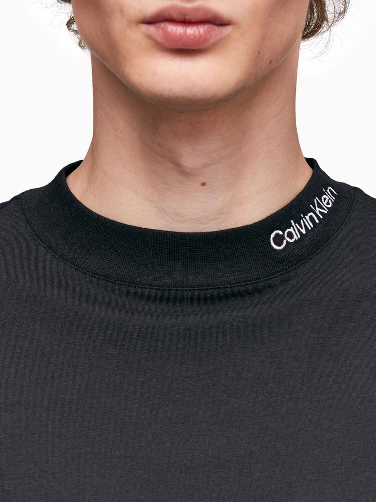 ロゴモックネックロングスリーブTシャツ | カルバン・クライン 公式