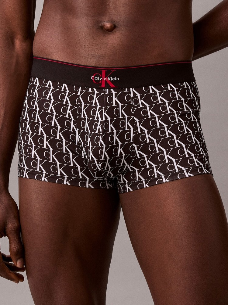 メンズ | 新着 | カルバン クライン 公式オンラインストア | カルバン