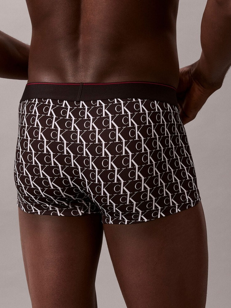 メンズ | 新着 | カルバン クライン 公式オンラインストア | カルバン