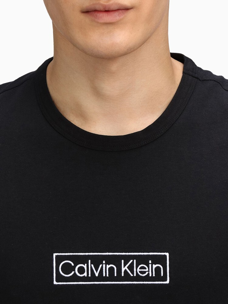 ボックスロゴクルーネックTシャツ | カルバン・クライン 公式 