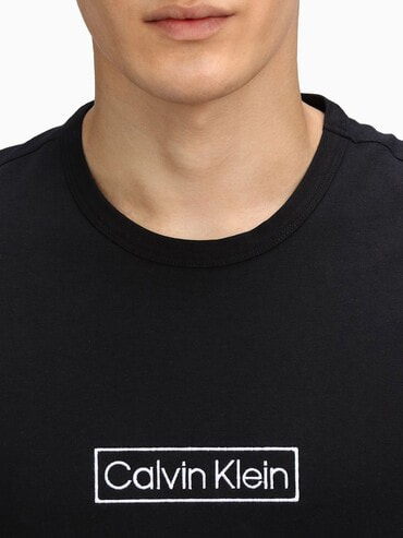 ボックスロゴクルーネックTシャツ | カルバン・クライン 公式 