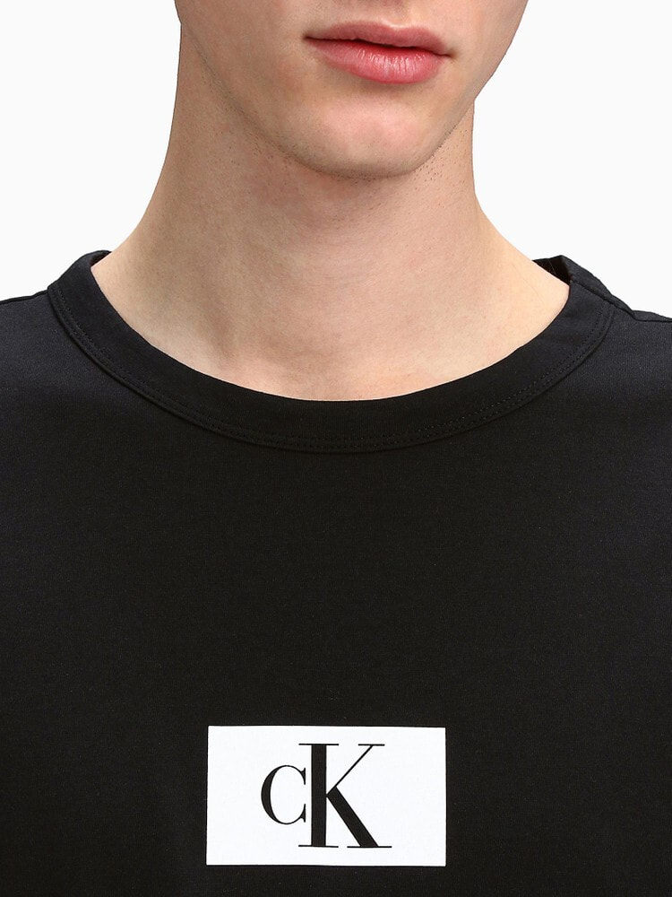 Calvin Klein 1996 ショートスリーブクルーネックTシャツ | カルバン