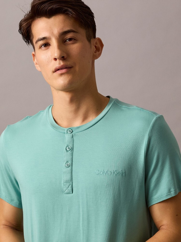 新品★カルバンクライン★爽やかな ヘンリーネック Tシャツ★白 黒 グレー杢 ブレンド★ポケT XL★Calvin Klein★411 ウィメンズ | Tシャツ | カルバン クライン 公式オンラインストア