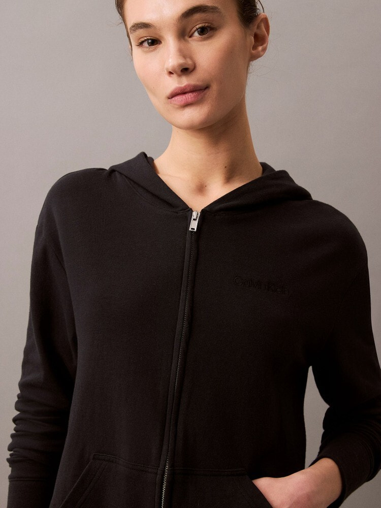 定番アイテム | アパレル | ウィメンズ | カルバン・クライン