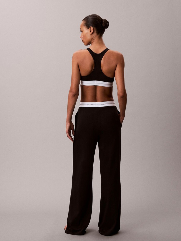 定番アイテム | アパレル | ウィメンズ | カルバン・クライン 公式